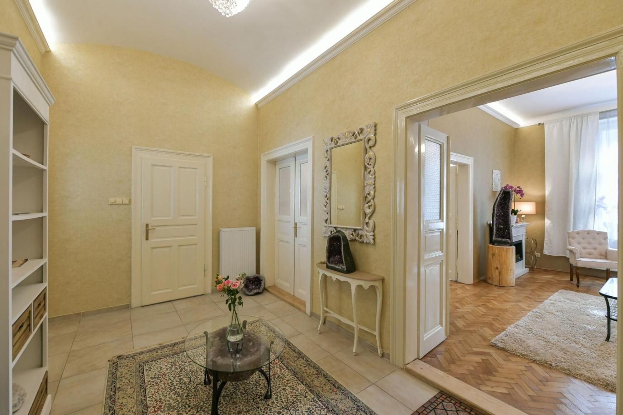 Apartment Amethyst Prague